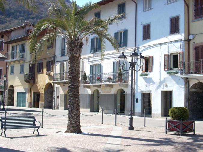 Miralago Casa Vacanze Riva di Solto Szoba fotó